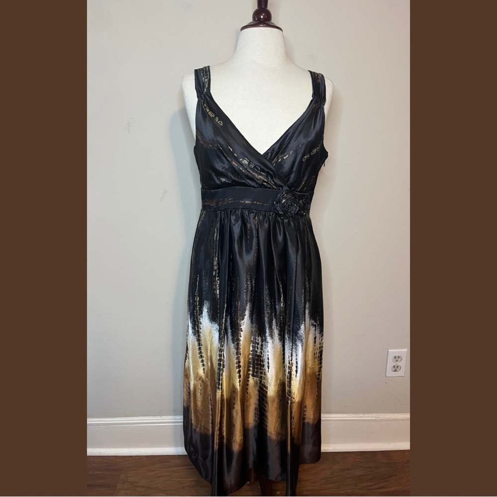 Elegant Black and Gold Women's Dress